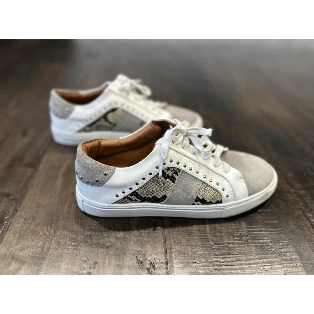 Steve Madden Annita Sneaker Leather‎ Reptile Snakeskin Studs 8 Tennis Shoe